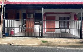 imani homestay taman ira kangar perlis